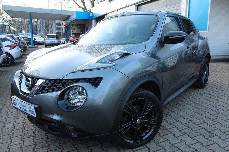 Grau Gebraucht 2017 Nissan Juke N-Connecta SUV | 10.990 € - Bild 1/4