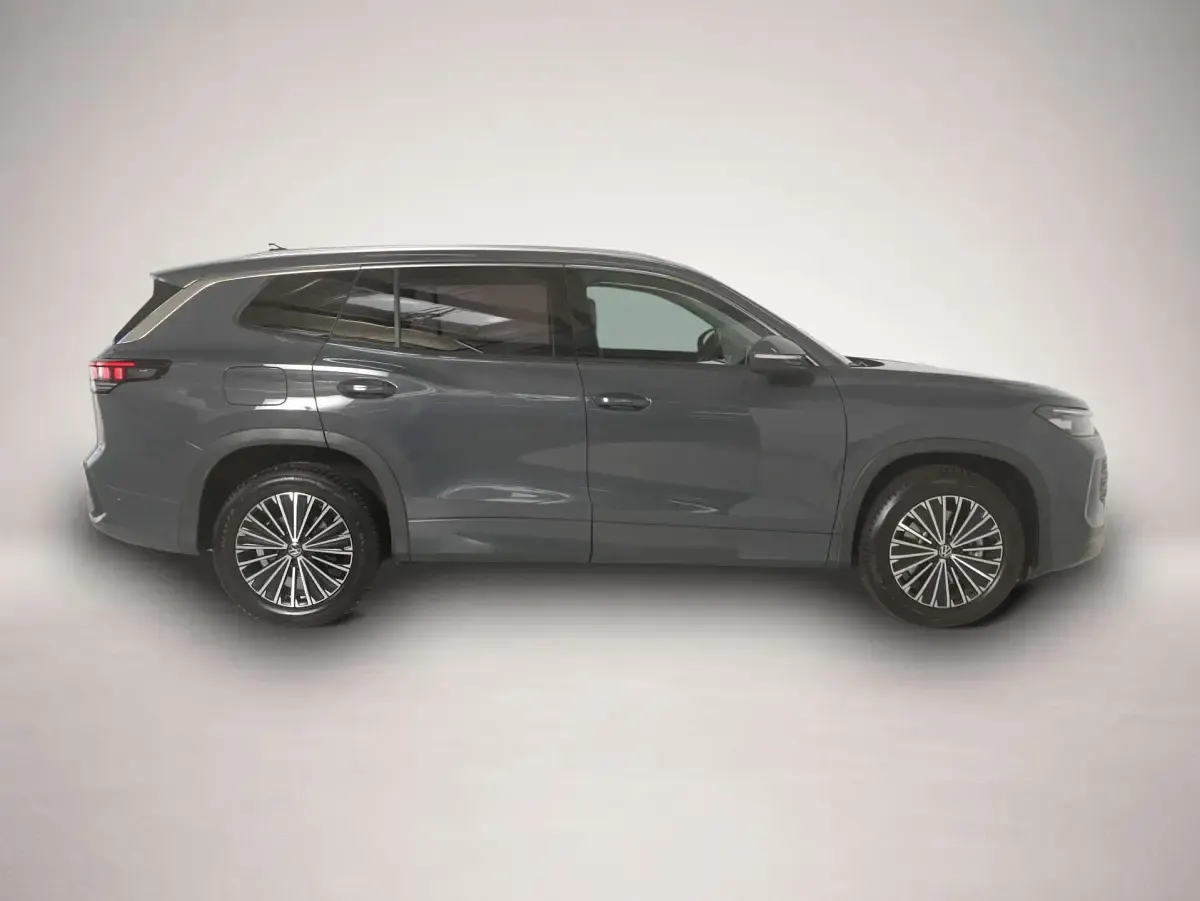 Gebraucht VW Tayron Life 150 PS (110 kW) 2025 Delfingrau metallic SUV