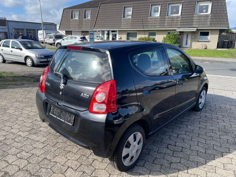Gebraucht Suzuki Alto Club 68 PS (50 kW) 2012 Schwarz Kleinwagen