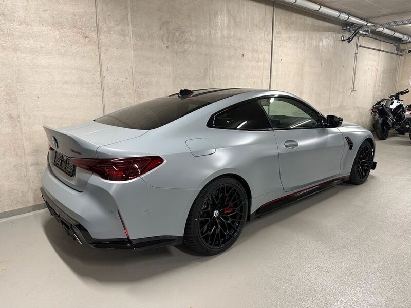 Neu BMW M4 Performance 551 PS (405 kW) 2025 Grau Coupé