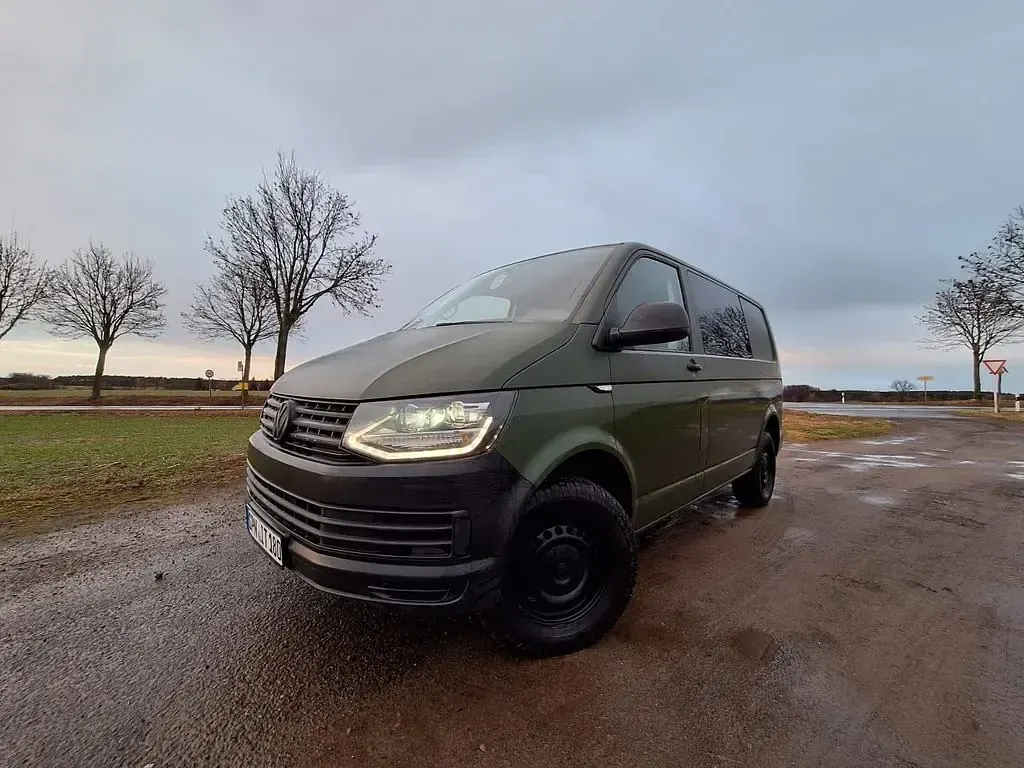 Usata VW Transporter 204 CV (150 kW) 2016 Verde Furgone