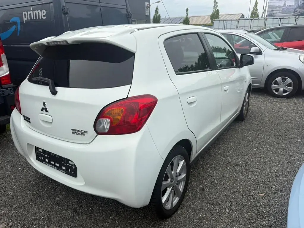Gebraucht Mitsubishi Space Star 80 PS (58 kW) 2014 Weiß Van / Kleinbus