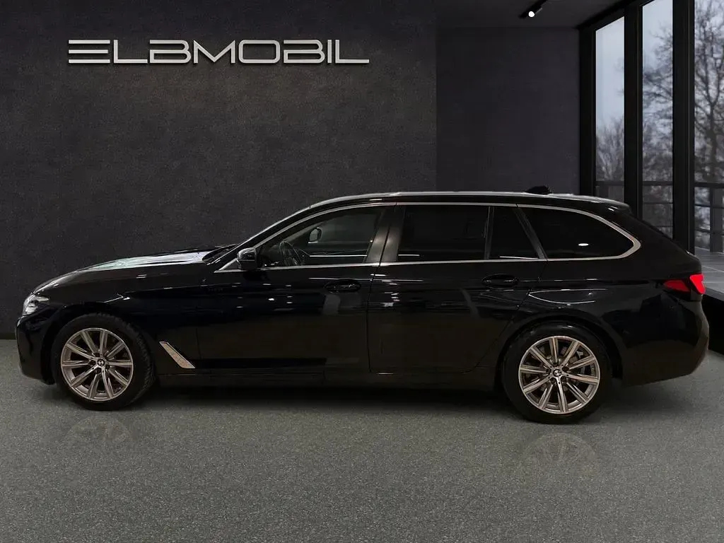 Gebraucht BMW 520 190 PS (139 kW) 2022 Schwarz Limousine