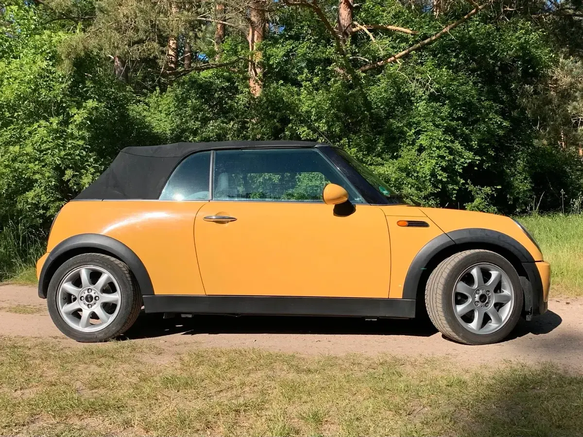 Gebraucht Mini Cooper Cabriolet 116 PS (85 kW) 2007 Gelb Cabrio
