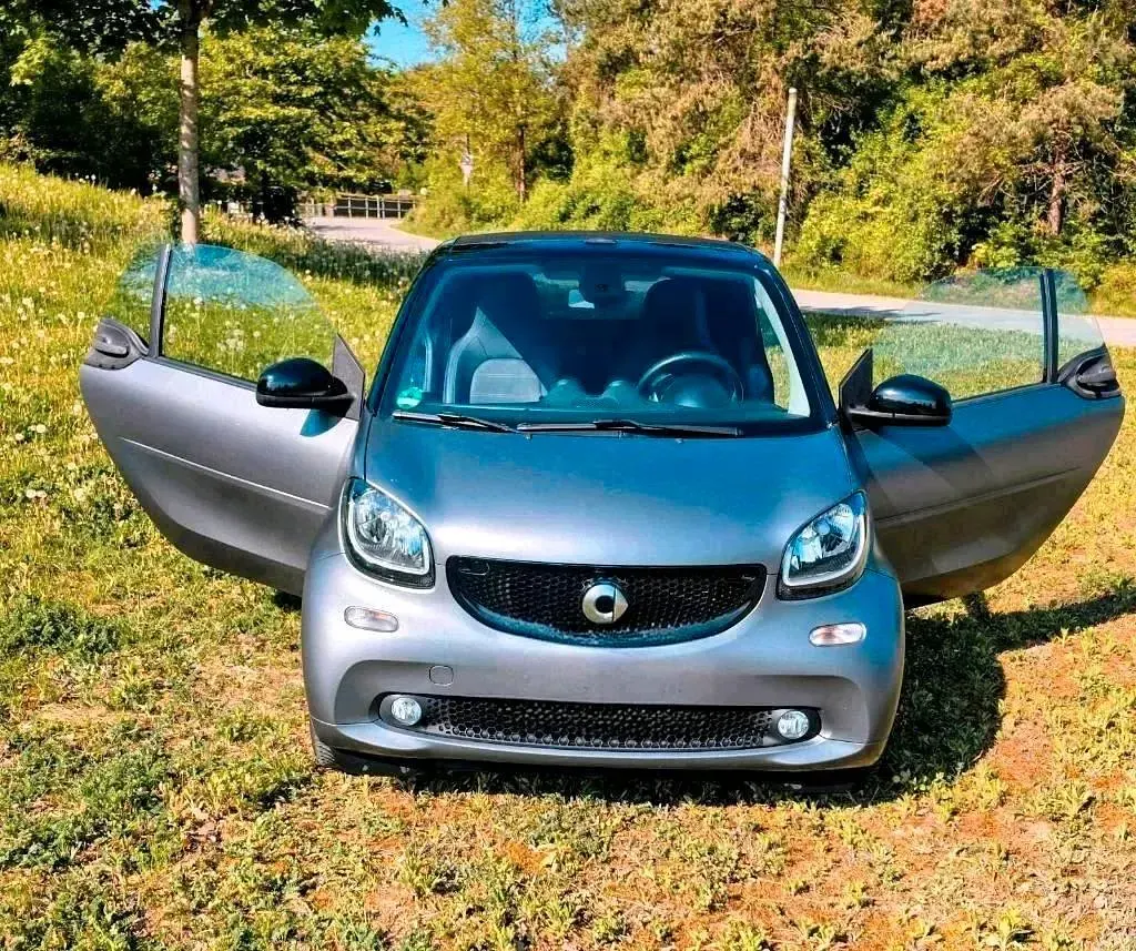 Używany Smart ForTwo Cabrio Prime 90 KM (66 kW) 2016 Szary Kabriolet