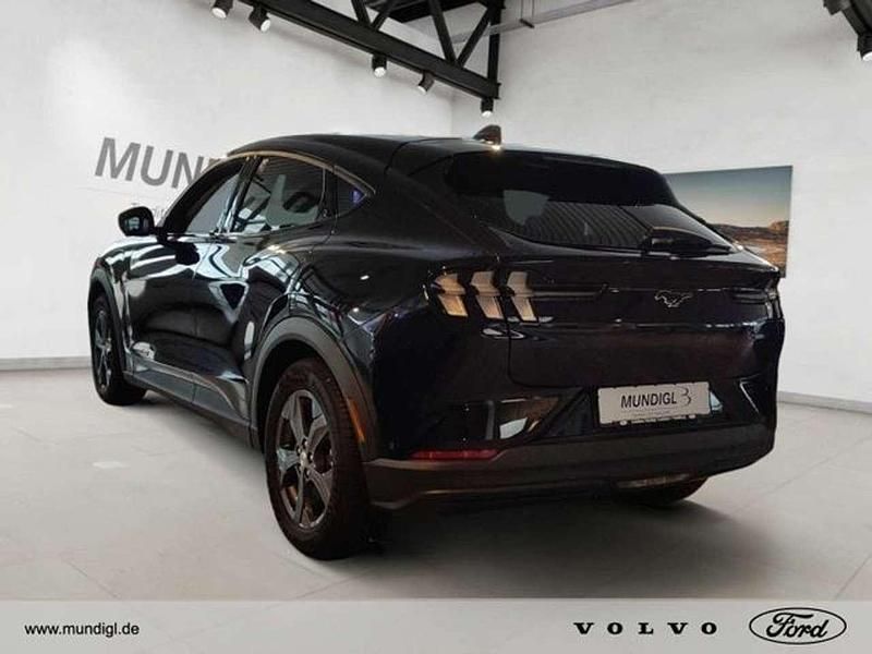Gebraucht Ford Mustang Mach-E 216 kW (294 PS) 2022 Iridiumschwarz metallic SUV