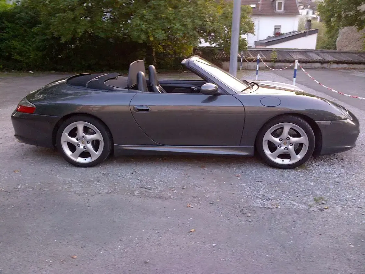 Gebraucht Porsche 911 Carrera Cabriolet 320 PS (235 kW) 2004 Grau Cabrio