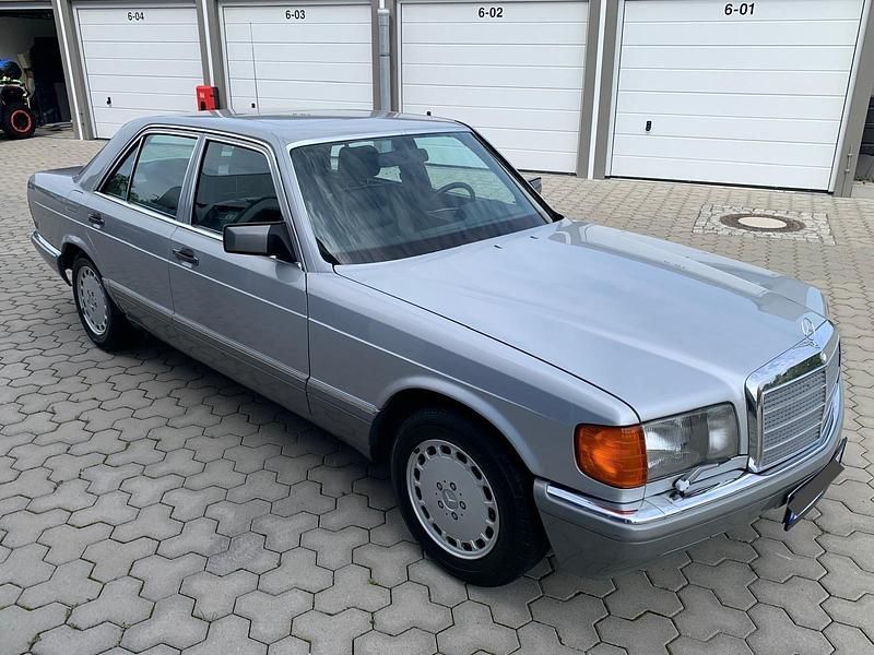 Silber Gebraucht 1988 Mercedes 500 SE Limousine | 9.500 € - Bild 1/4