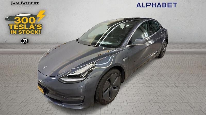 Grau Gebraucht 2020 Tesla Model 3 Long Range AWD Limousine | 21.900 € (Guter Preis) - Bild 1/4