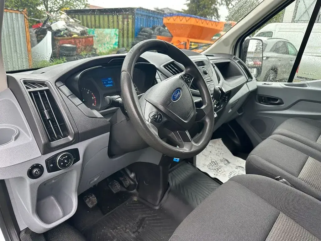 Gebraucht Ford Transit 125 PS (91 kW) 2016 Weiß Limousine