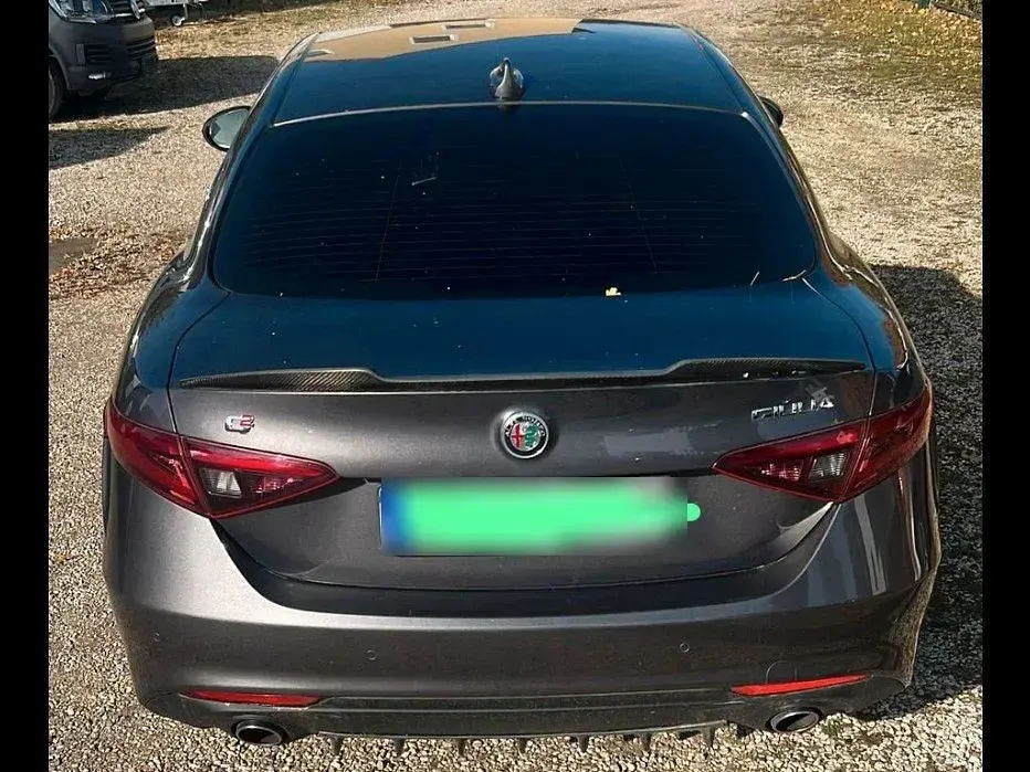 Gebraucht Alfa Romeo Giulia Super 179 PS (131 kW) 2016 Grau Limousine