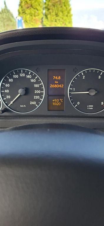 Schwarz Gebraucht 2007 Mercedes A180 Elegance Van / Kleinbus | 1.500 € (Etwas zu teuer) - Bild 1/4