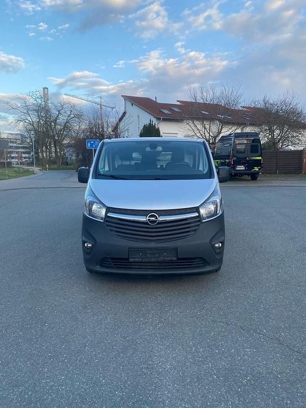 Silber Gebraucht 2019 Opel Vivaro Van | 10.500 € (Superpreis) - Bild 1/4
