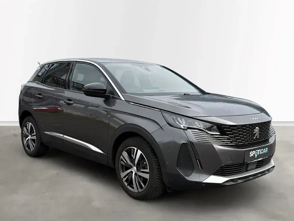 Gebraucht Peugeot 3008 Allure 131 PS (96 kW) 2024 Grau SUV