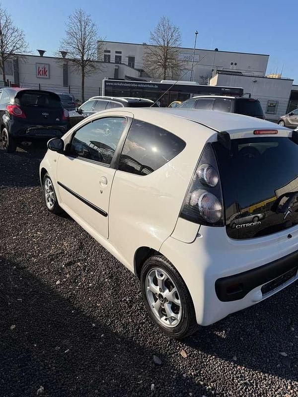 Gebraucht Citroën C1 Style 68 PS (50 kW) 2013 Weiß Kleinwagen