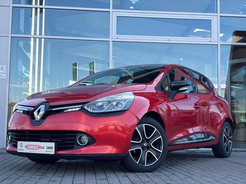 Gebraucht Renault Clio IV Dynamique 221 PS (162 kW) 2015 Rot Limousine