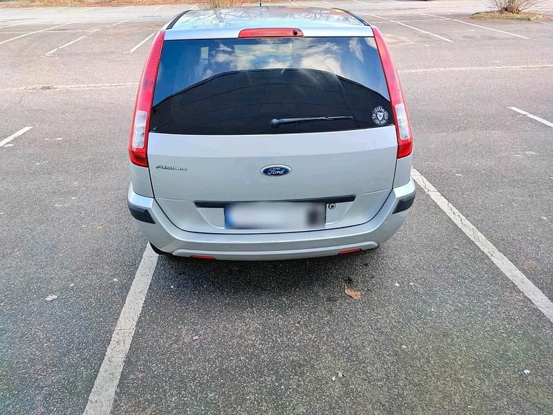 Gebraucht Ford Fusion 80 PS (58 kW) 2007 Grau Kleinwagen