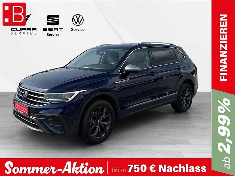 Blau Gebraucht 2024 VW Tiguan Allspace Pro SUV | 37.449 € (Guter Preis) - Bild 1/3
