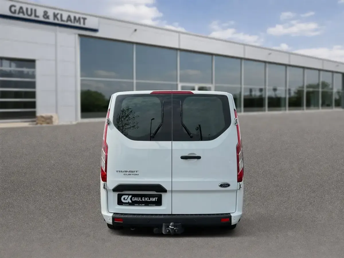 Gebraucht Ford Transit Custom Trend 131 PS (96 kW) 2022 Frostweiß Van