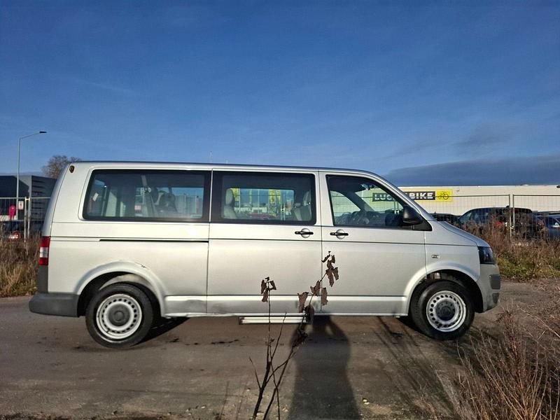 Gebraucht VW Transporter 102 PS (75 kW) 2012 Silber Van