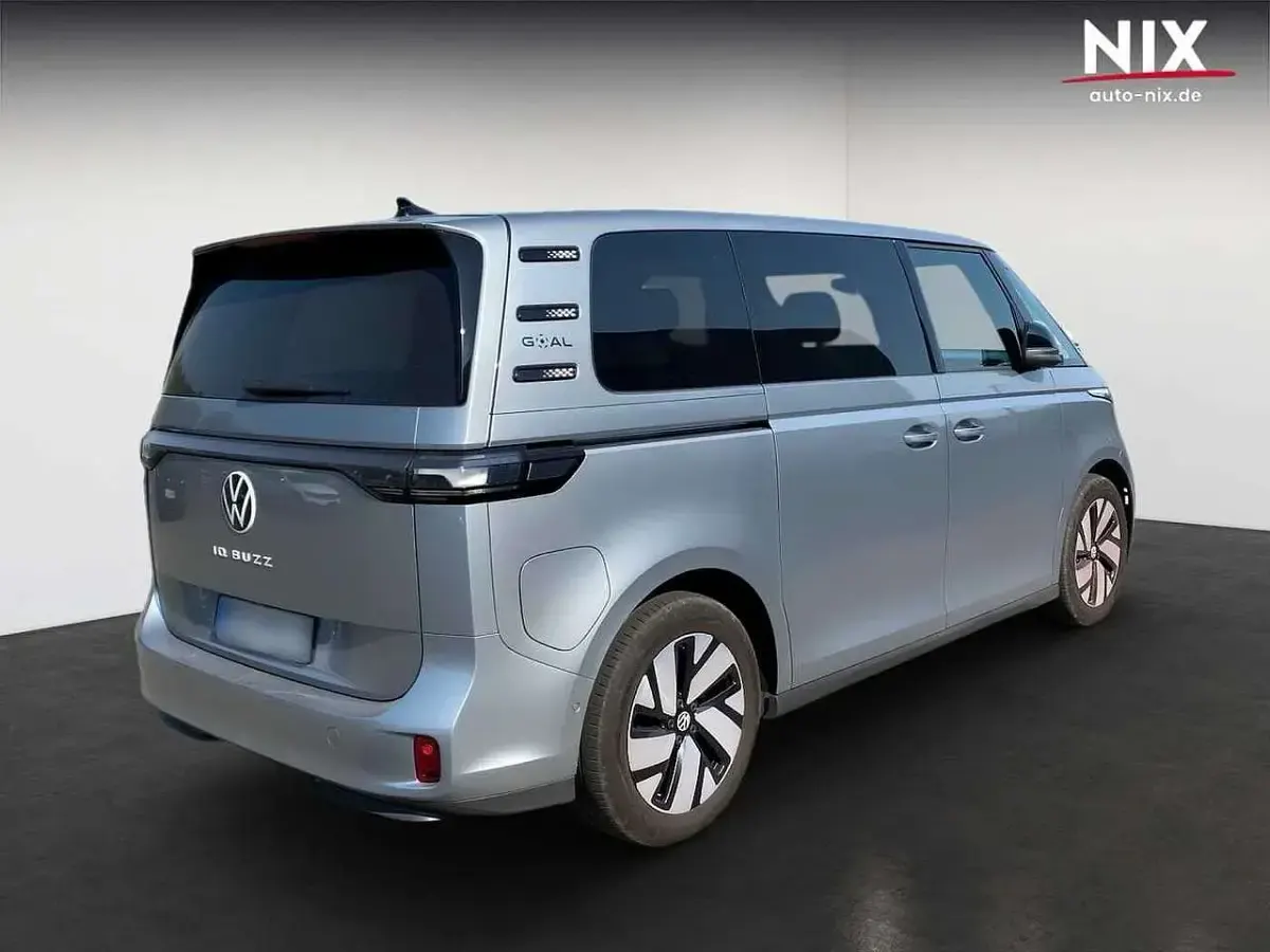 Gebraucht VW ID. Buzz Pro 210 kW (286 PS) 2025 Monosilber metallic Van / Kleinbus