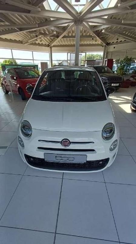 Colore esterno (gelato weiss) Gebraucht 2021 Fiat 500 Kleinwagen | 13.900 € (Etwas zu teuer) - Bild 1/4