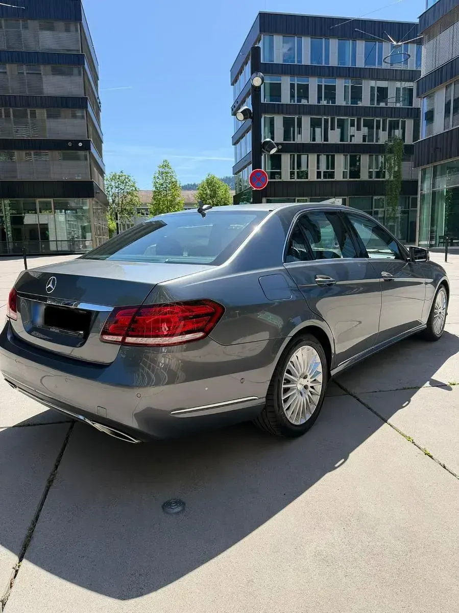 Gebraucht Mercedes E350 258 PS (189 kW) 2016 Grau Limousine