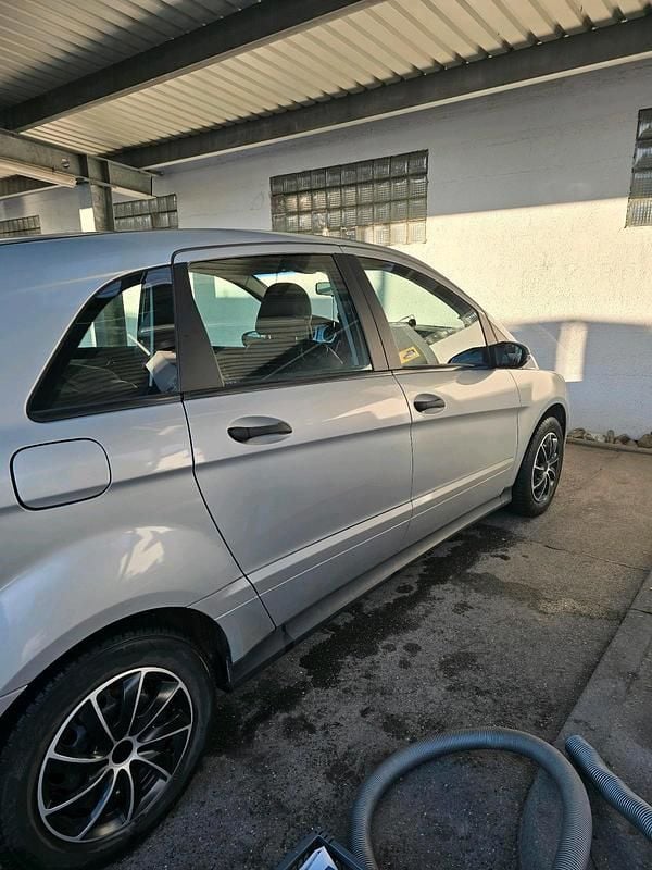 Gebraucht Mercedes 170 116 PS (85 kW) 2006 Silber Kleinwagen