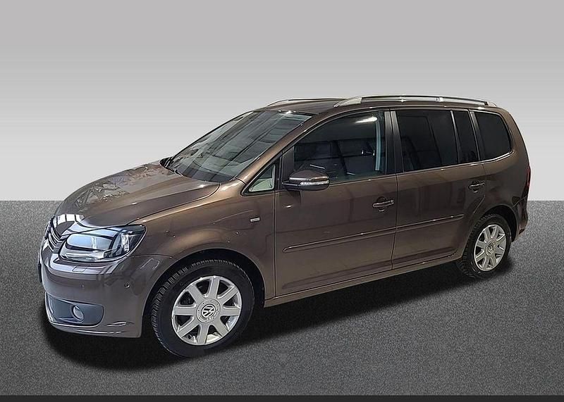 Gebraucht VW Touran Cup 105 PS (77 kW) 2014 Braun Van / Kleinbus