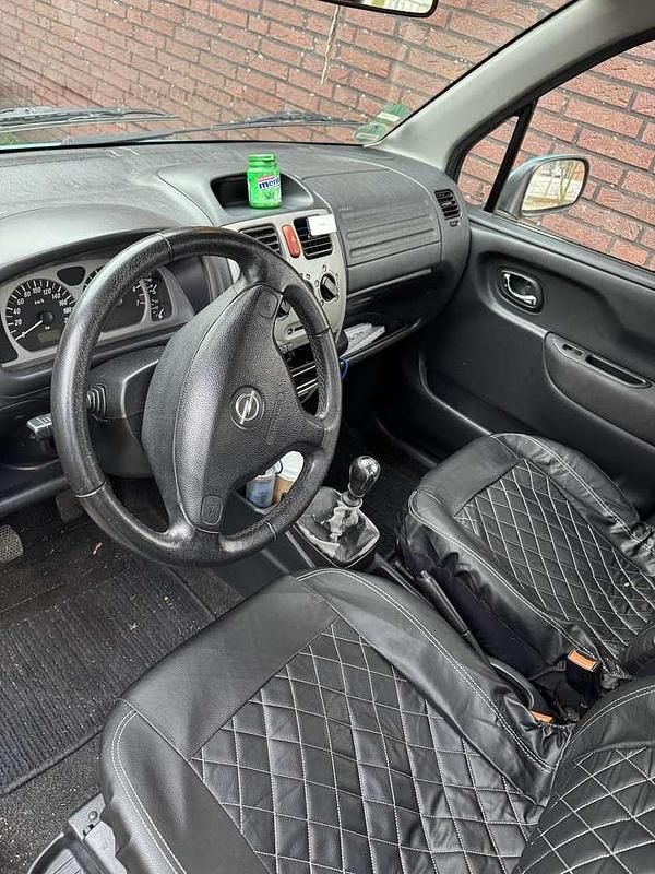 Gebraucht Opel Agila 57 PS (41 kW) 2005 Van / Kleinbus