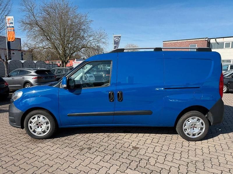 Gebraucht Fiat Doblò 90 PS (66 kW) 2015 Blau Van / Kleinbus