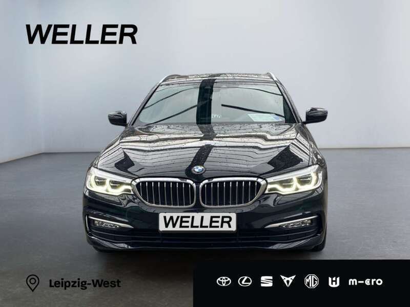 Schwarz Gebraucht 2018 BMW 520 Performance Kombi | 29.980 € (Teuer) - Bild 1/3