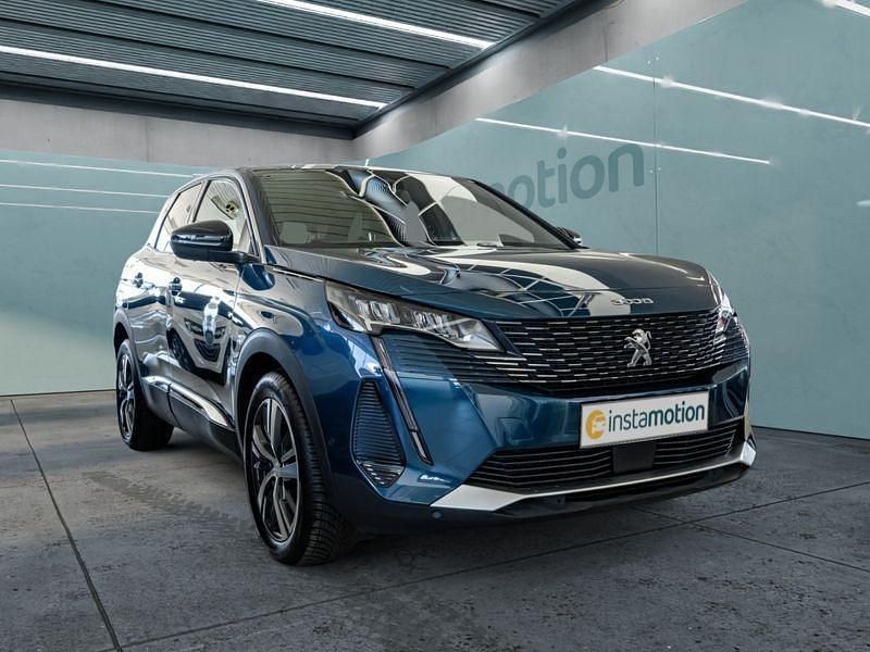 Blau Gebraucht 2023 Peugeot 3008 Van / Kleinbus | 22.699 € (Guter Preis) - Bild 1/4