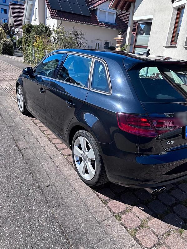 Gebraucht Audi A3 Sportback 150 PS (110 kW) 2014 Schwarz Kleinwagen
