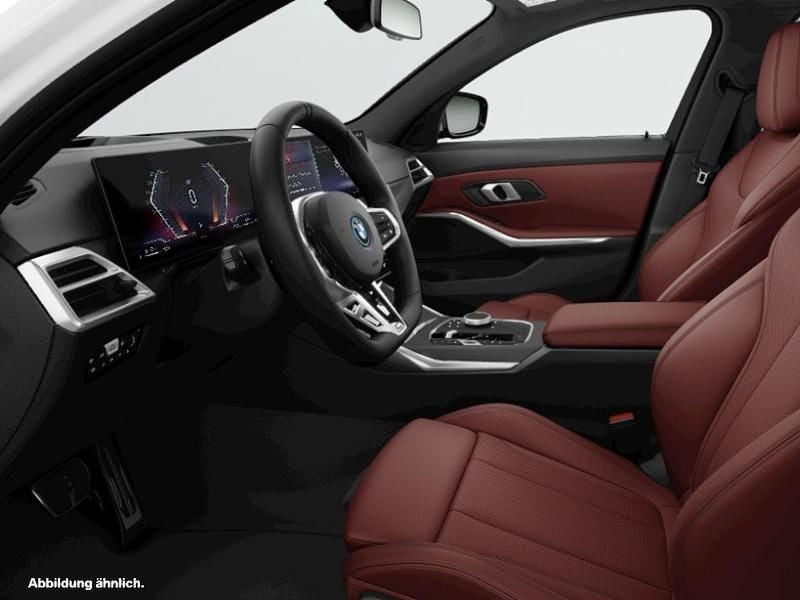 Weiß Gebraucht 2024 BMW 330e Kombi | 51.370 € (Teuer) - Bild 1/2