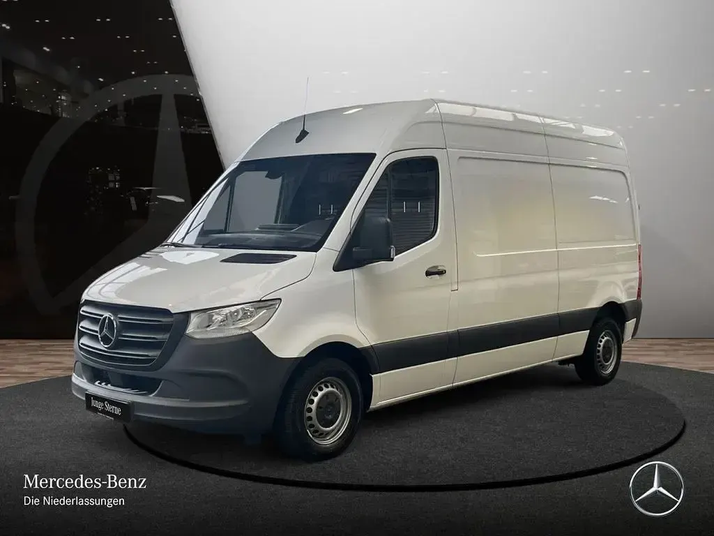 Używany Mercedes Sprinter 150 KM (110 kW) 2024 Biały Van
