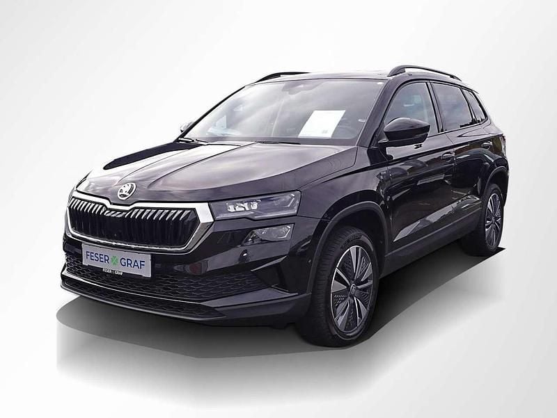 Schwarzmagic perleffekt Gebraucht 2025 Skoda Karoq Selection SUV | 32.312 € (Guter Preis) - Bild 1/4