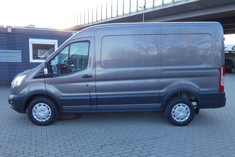 Gebraucht Ford Transit Trend 2018 Brisbane braun (met.) Limousine