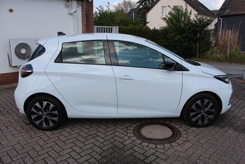 Gebraucht Renault Zoe Evolution 80 kW (109 PS) 2023 Weiß Kleinwagen