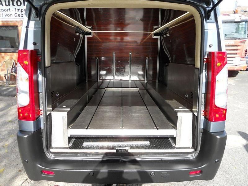 Gebraucht Citroën Jumpy 128 PS (94 kW) 2016 Grau Van / Kleinbus