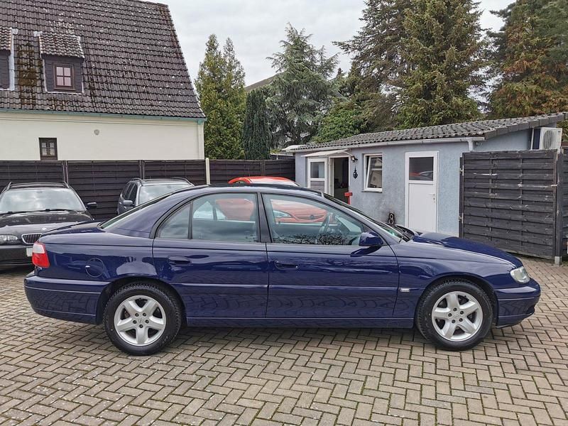 Gebraucht Opel Omega Edition 144 PS (105 kW) 2003 Spezial blau Limousine