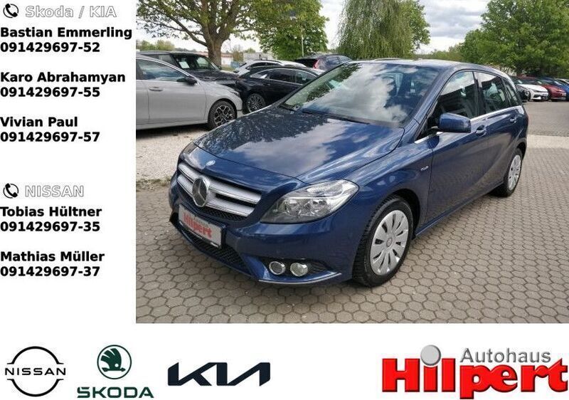 Blau Gebraucht 2012 Mercedes B180 Van / Kleinbus | 10.940 € (Etwas zu teuer) - Bild 1/4