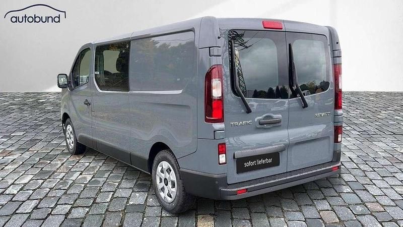 Neu Renault Trafic 150 PS (110 kW) 2025 Grau / schiefergrau Van / Kleinbus