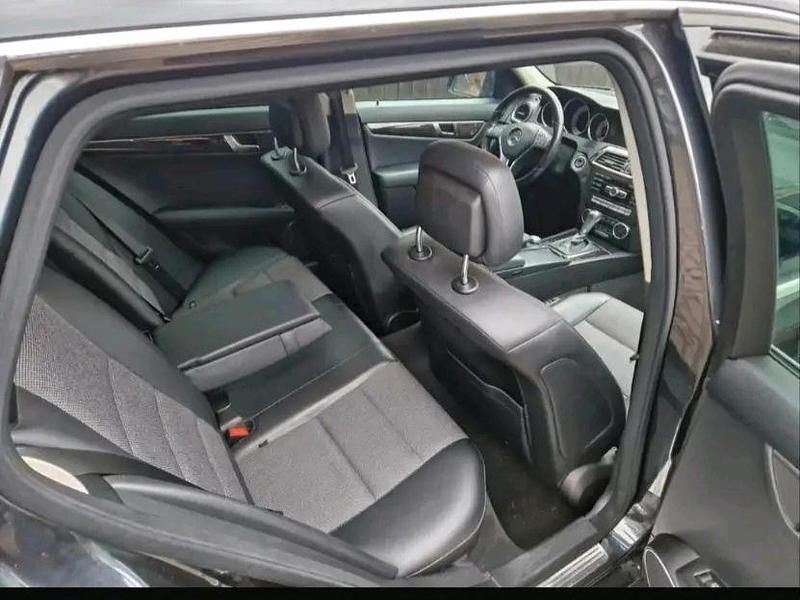 Gebraucht Mercedes C220 170 PS (125 kW) 2012 Schwarz Kombi