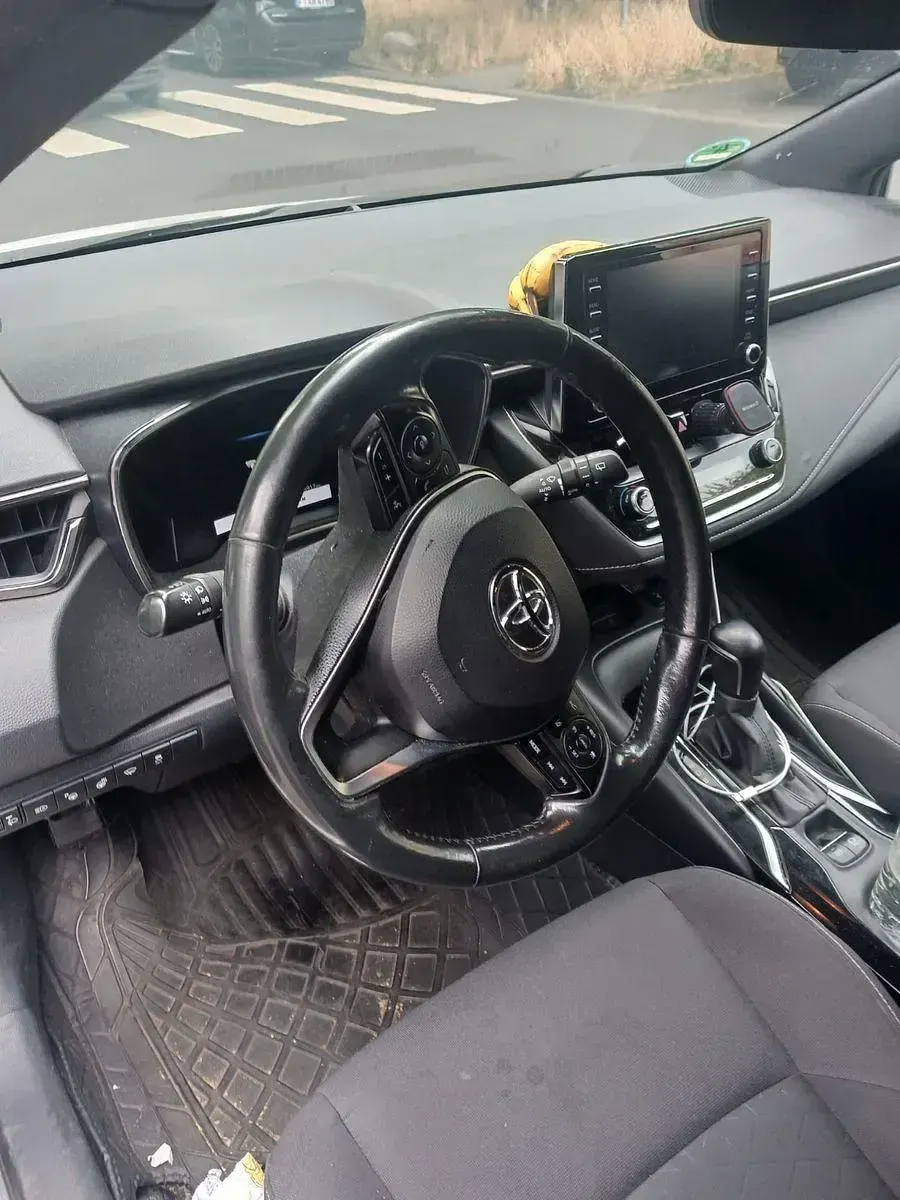 Gebraucht Toyota Corolla Team 98 PS (72 kW) 2021 Weiß Kombi