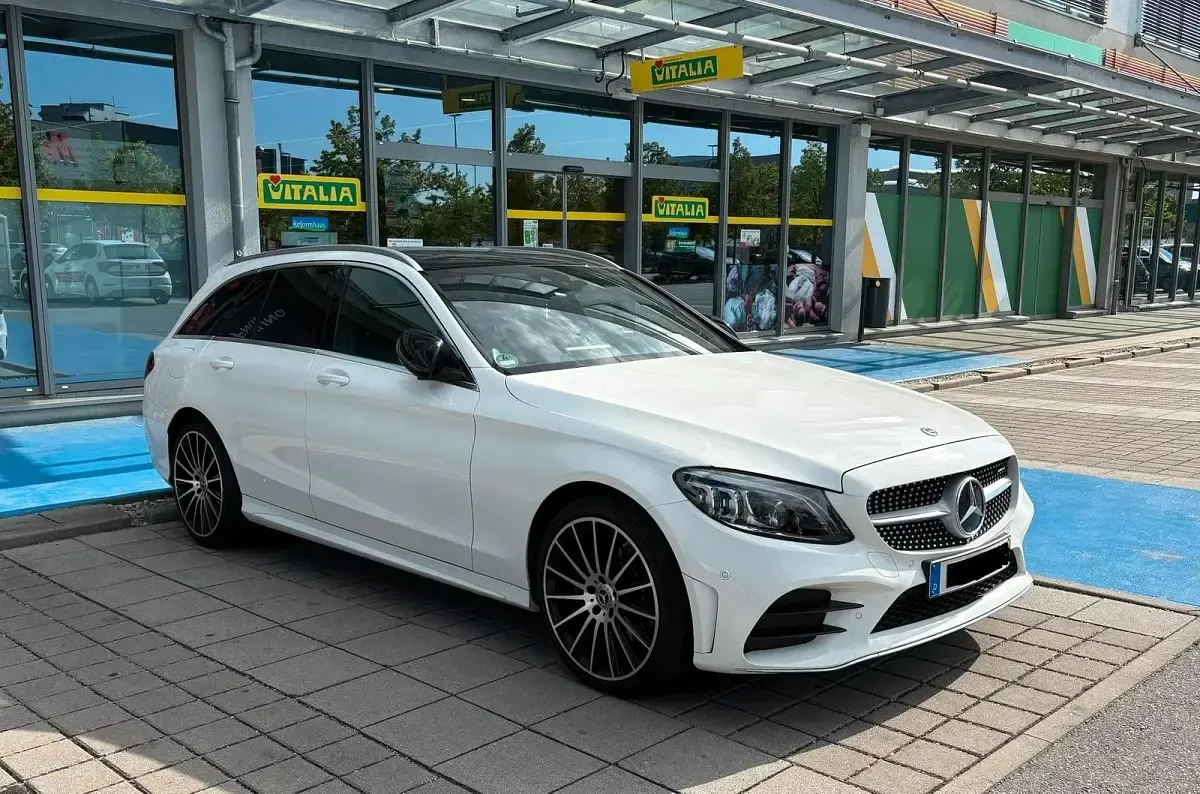 Gebraucht Mercedes C200 AMG line 184 PS (135 kW) 2020 Weiß Kombi