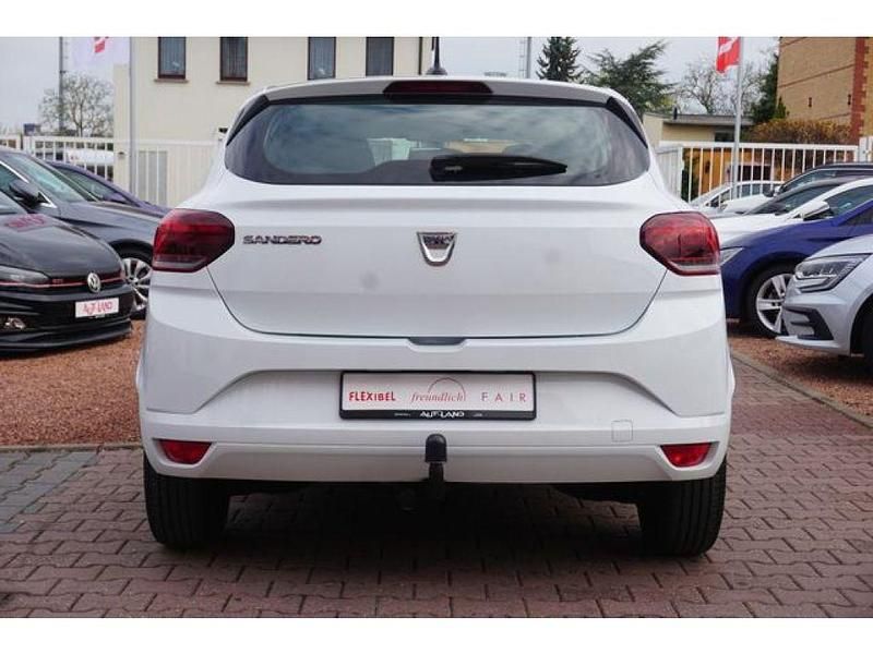 Gebraucht Dacia Sandero Comfort 67 PS (49 kW) 2021 Gletscherweis Kleinwagen