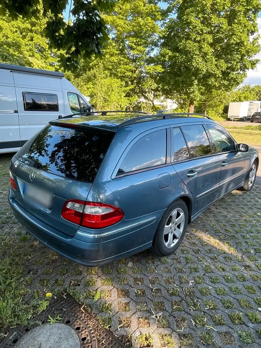 Gebraucht Mercedes E320 224 PS (164 kW) 2004 Blau Kombi