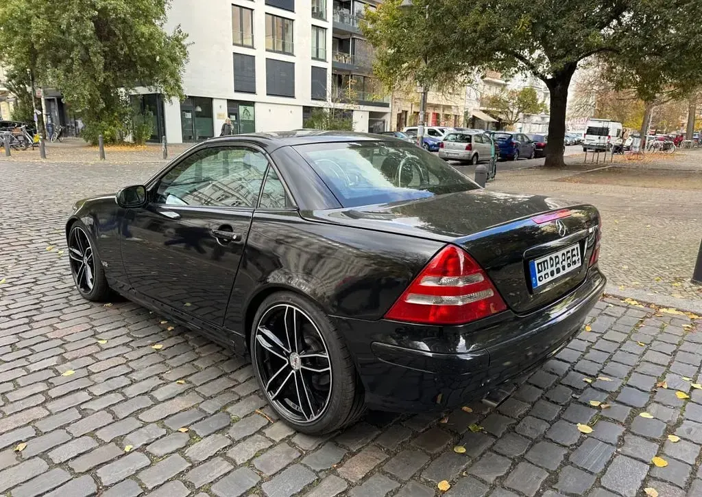 Gebraucht Mercedes SLK320 218 PS (160 kW) 2000 Schwarz Cabrio