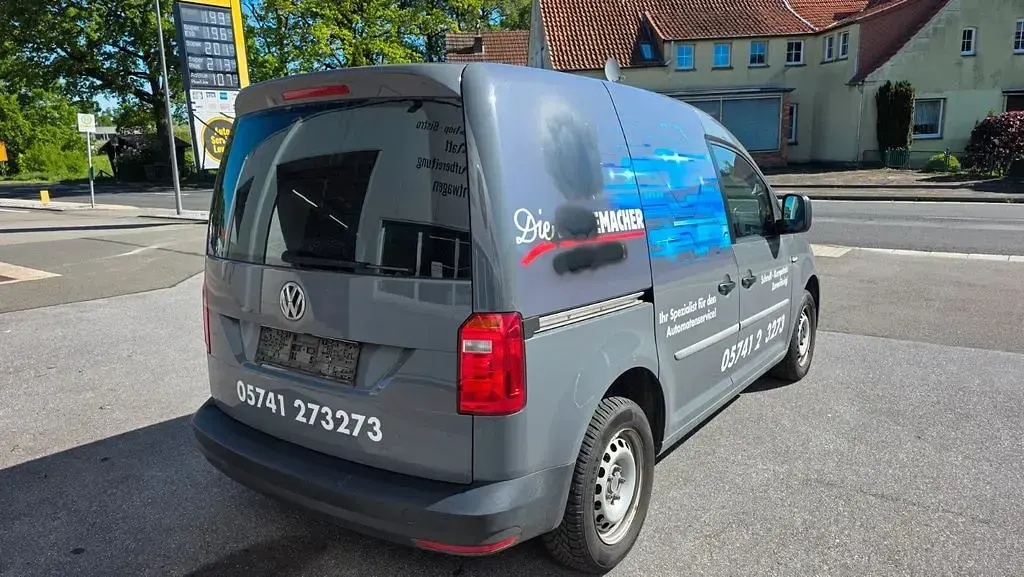 Gebraucht VW Caddy 102 PS (75 kW) 2019 Grau Van / Kleinbus